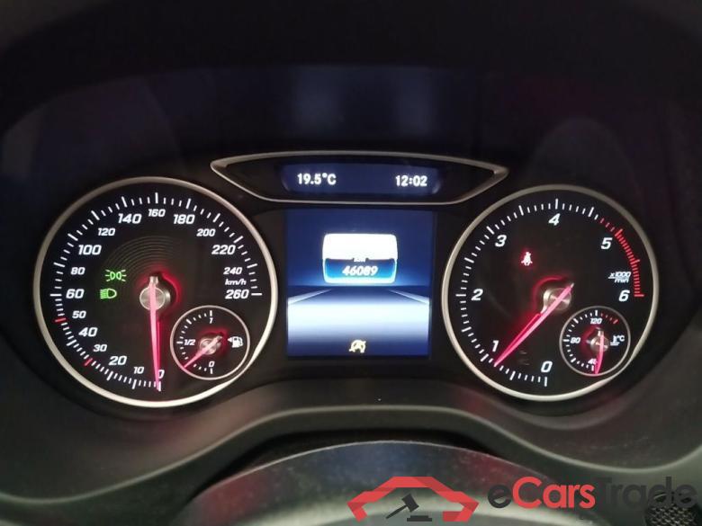 Mercedes-Benz A-Klasse A 180 d BlueEFFICIENCY Edition 5d #6