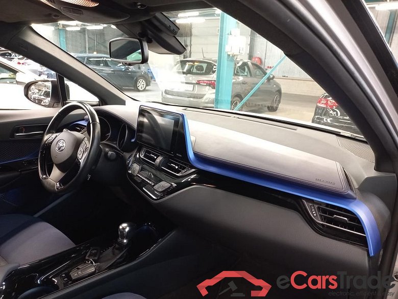 Toyota C-HR 1.8i VVT-i Hybrid Aut. Navi KeylessGo Klima PDC ... #6
