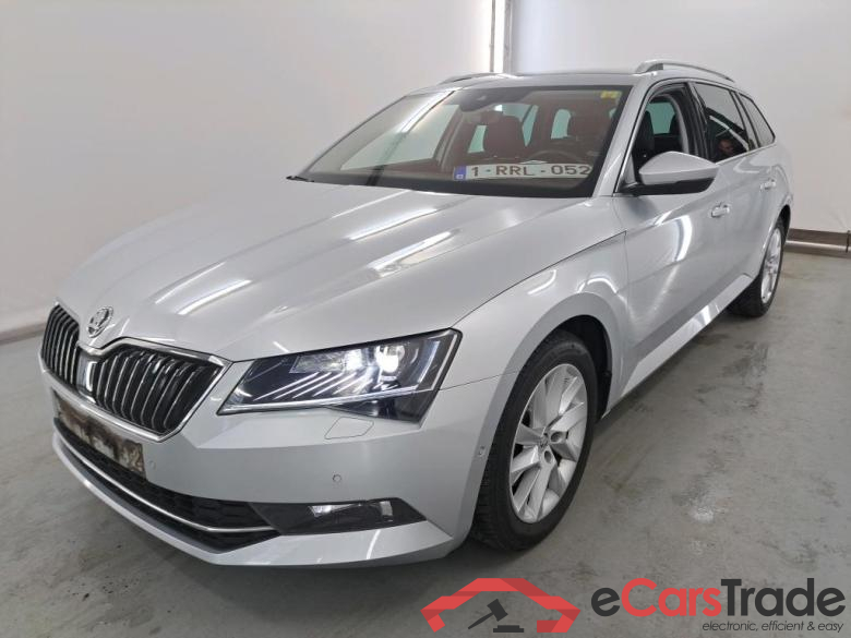 SKODA SUPERB COMBI DIESEL - 2015 2.0 CR TDi Style Premium Confort GPS