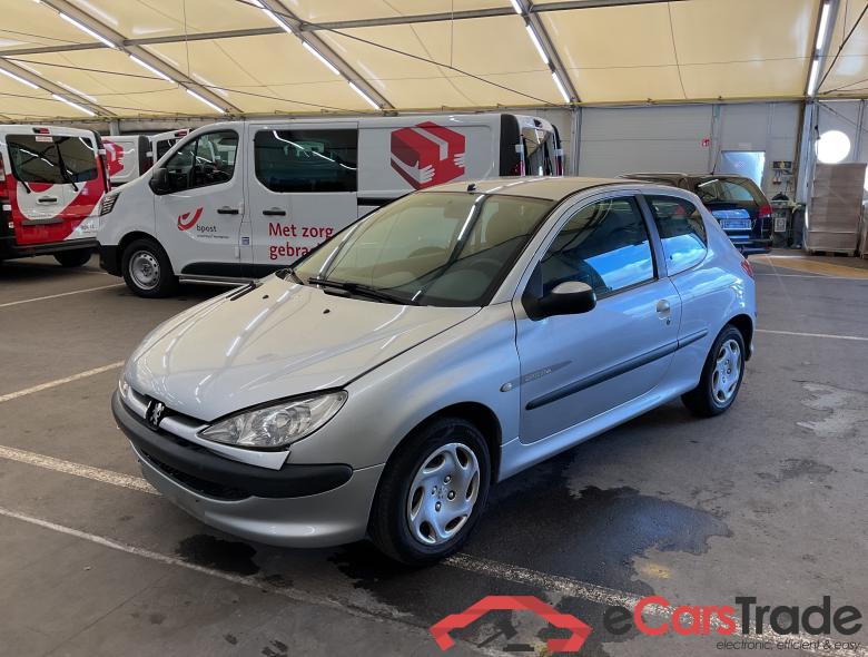 PEUGEOT 206 Phase 2 1.1i Enfant Terrible #1