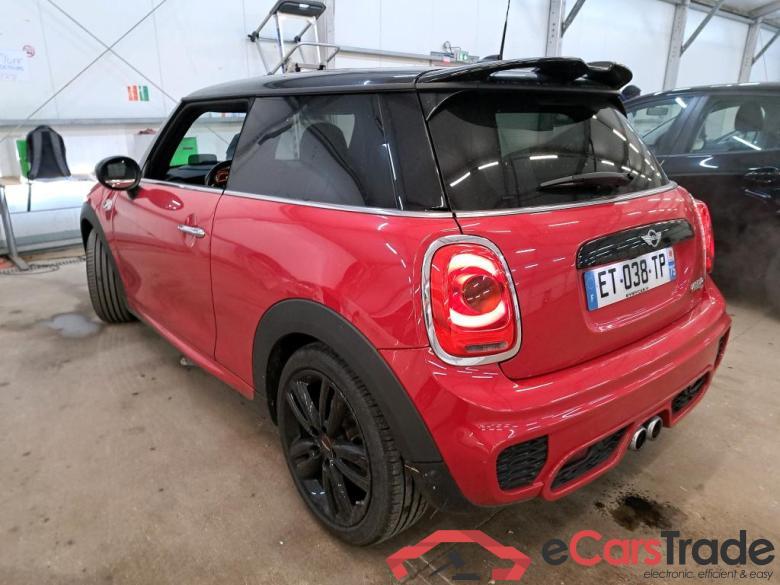 Mini Cooper S Finition JCW 192 ch MINI Mini / 2014 / 3P / Berline Cooper S Finition JCW 192 ch #2