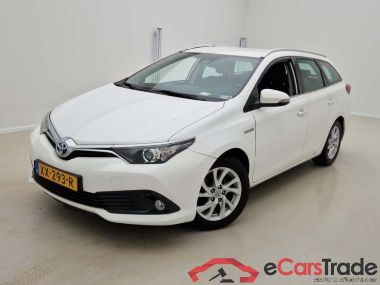TOYOTA Auris Touring Sports 1.8 Hybrid Active CVT #1
