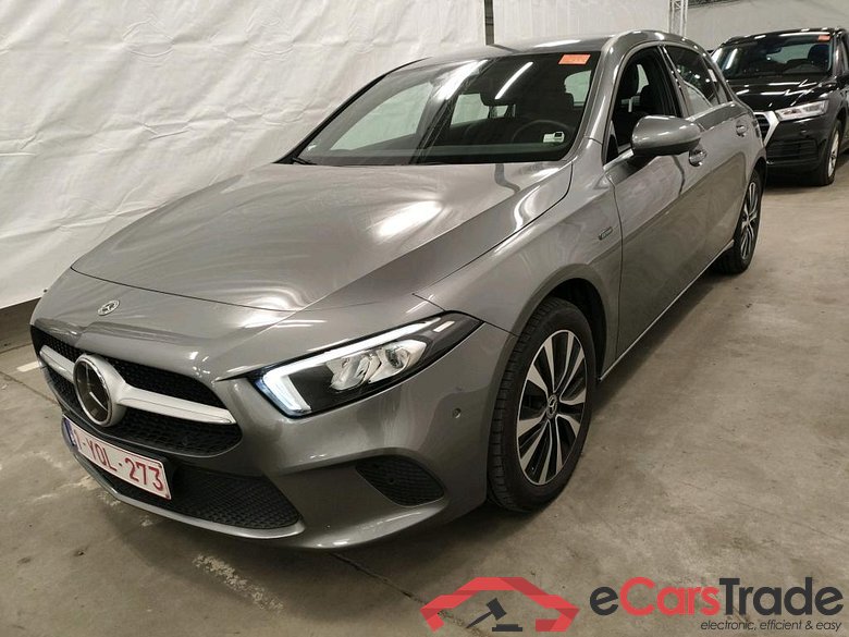 Mercedes A 250e Hybrid Aut. LED-Xenon Widescreen Navi 1/2 Sport-Leather KeylessGo Klima PDC ... #1