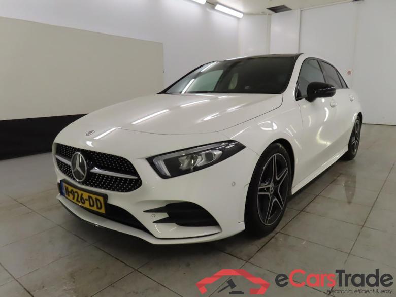 Mercedes A 160 AMG Night Pano LED-Xenon Widescreen Navi 1/2 Sport-Leather-Alcantara KeylessGo Klima PDC ... #1