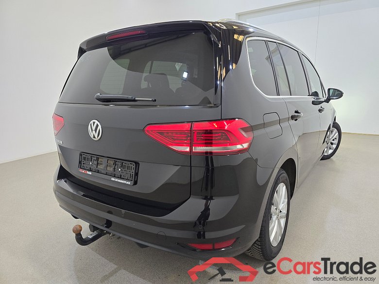 Volkswagen Touran 1.6 TDI Highline Aut. Pano LED-Xenon Navi Sport-Seats Camera Klima PDC ... #4