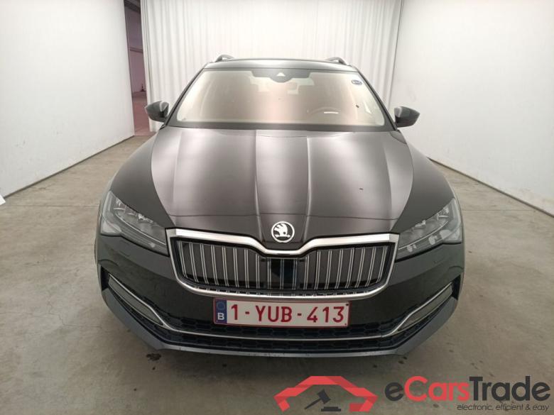 Skoda Superb Combi 1.4 TSI iV 160kW DSG6 Style 5d #1