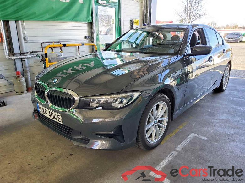 BMW Baureihe 3 Lim. (G20)(2018->) DE - Lim4 330e EU6d, Advantage (EURO 6d)(OPF), 2020 - 2022 #1