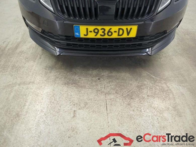 SKODA Octavia Combi 1.5 TSI Sport Bns #4