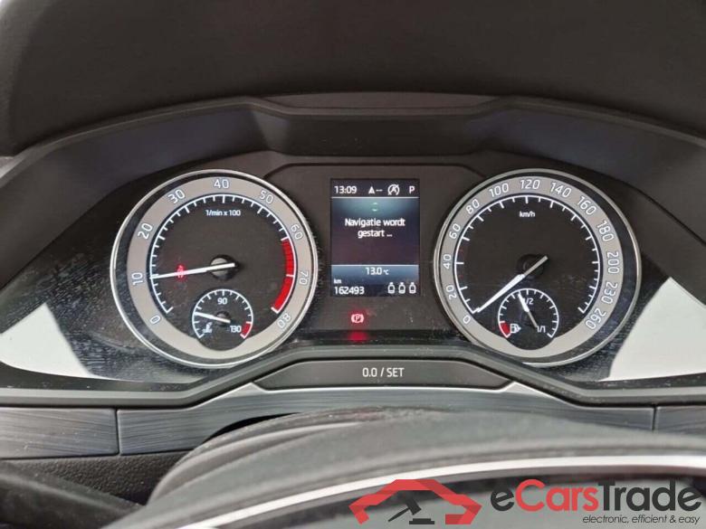 SKODA Superb Combi 1.5 TSI Business Edition DSG #5
