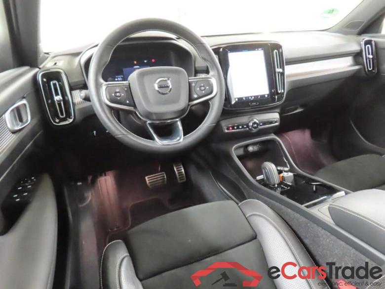 VOLVO XC40 Recharge P8 AWD RDes #2