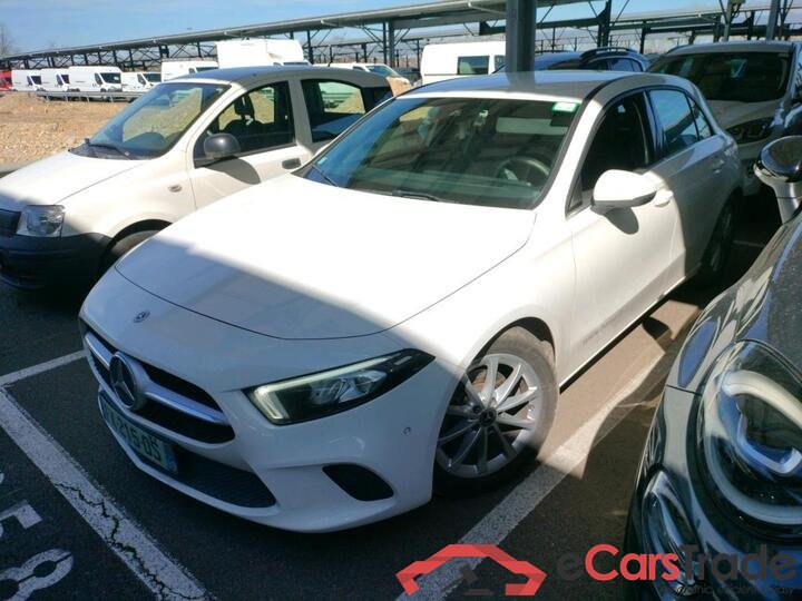 Mercedes A 180d Aut. LED-Xenon Widescreen Navi 1/2 Sport-Leather KeylessGo Camera Klima PDC ...