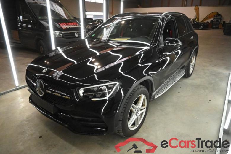 Mercedes GLC ´15 GLC -Klasse GLC 300 e 4Matic (253.953)Sport 2.0 AMG Line 235KW AT9 E6d #1
