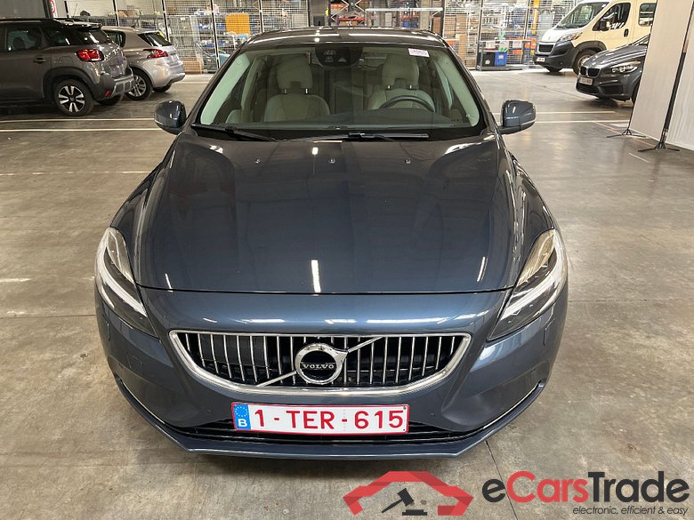 Volvo, V40 FL'16, Volvo V40 D2 Inscription Eco 5d - NO COC
