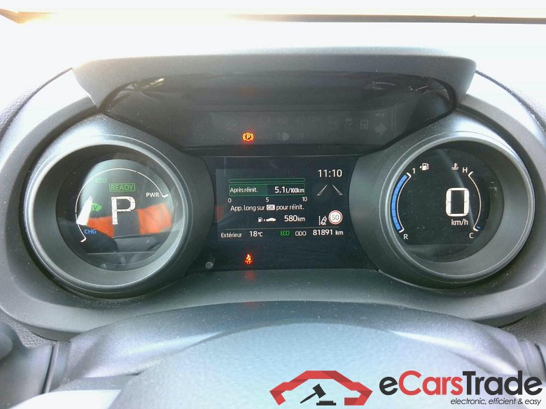 YARIS CROSS HY 116H MY 22 RSK #3