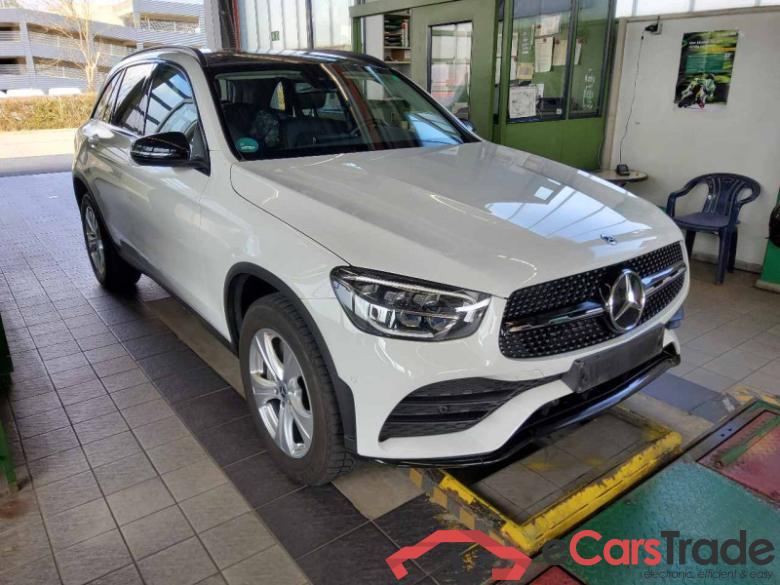 Mercedes-Benz GLC -Klasse (BM 253)(06.2015->) DE - SUV5 GLC 300 de EU6d, de AMG Line 4Matic (EURO 6d), (Facelift) 2020 - 2022 #2