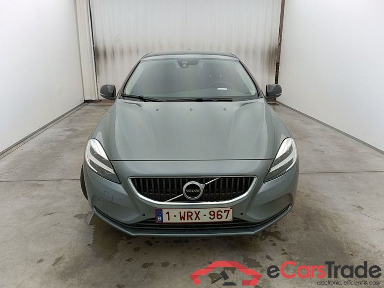 Volvo V40 D2 Geartronic Black Edition 5d #1