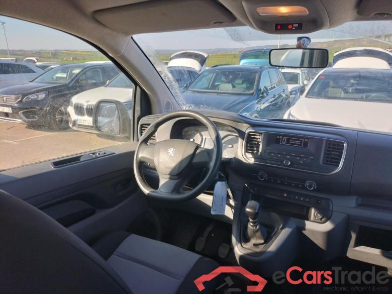 Peugeot Combi 1.6 BlueHDi 88KW (120CV) Standard PEUGEOT Expert / 2016 / 4P / combi Combi 1.6 BlueHDi 88KW (120CV) Standard #3