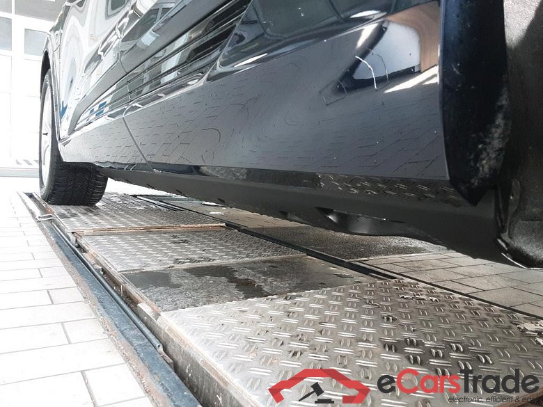 Audi 55 quattro S line E-tron #5