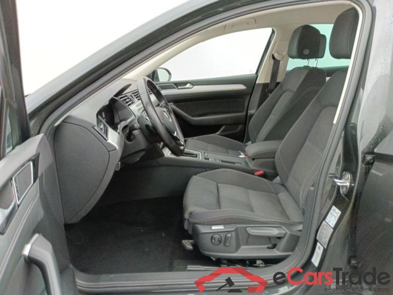 Volkswagen Passat 1.5 TSI OPF DSG7 Comfortline Business 4d #6