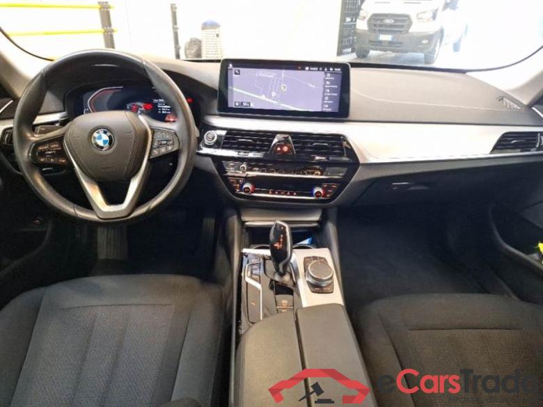 BMW 23 BMW SERIE 5 / 2020 / 5P / STATION WAGON 520D AUT BUSINESS MH48V TOURING #3
