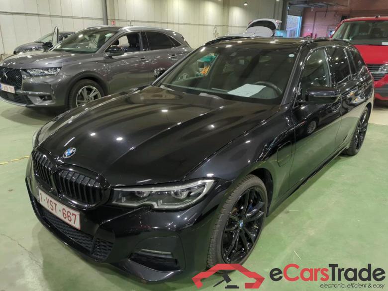 BMW 3 SERIES TOURING 2.0 330E (215KW) TOURING Mirror Business Plus Model M Sport Comfort #1