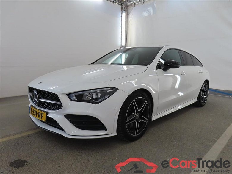 MERCEDES-BENZ CLA Shooting Brake 200 Bns Sol. AMG