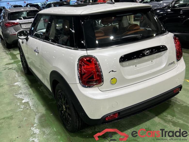 MINI MINI 32.6 KWH COOPER SE Maximized Pack Classic Trim #3
