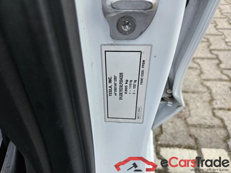 Tesla Model 3 340 kW