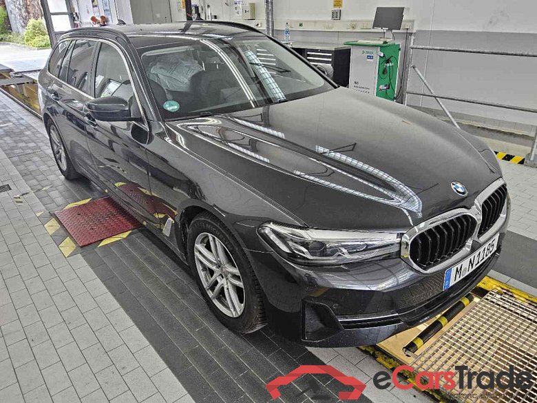 BMW Baureihe 5 Touring (G31)(2017->) DE - Kb5 520 d Mild-Hybrid EU6d, xDrive (EURO 6d), (Facelift) 2020 - 2024 #2