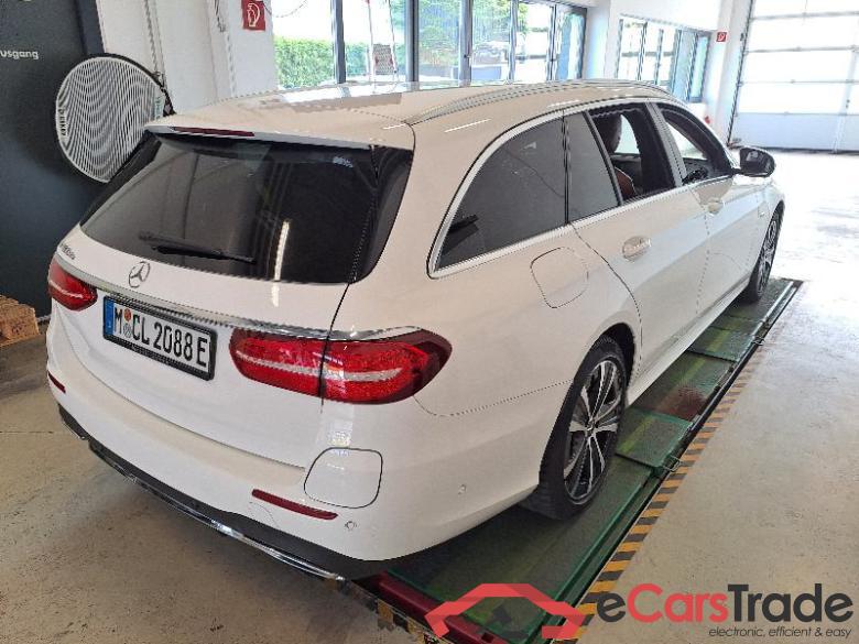 Mercedes-Benz E -Klasse T-Modell (BM 213)(06.2016->) DE - Kb5 E 300 de EU6d-T, T de AMG Line (EURO 6d-TEMP), 2018 - 2020 #3