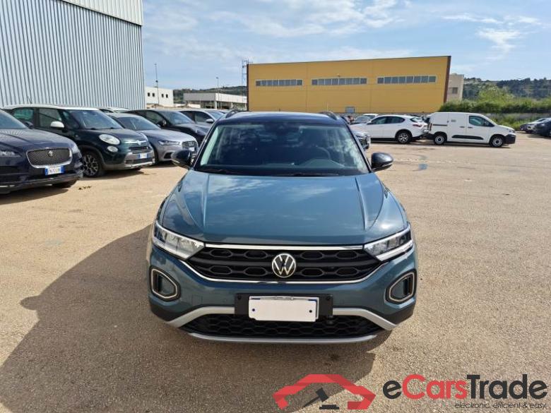 Volkswagen 1 VOLKSWAGEN T-ROC / 2021 / 5P / SUV 2.0 TDI SCR LIFE #6