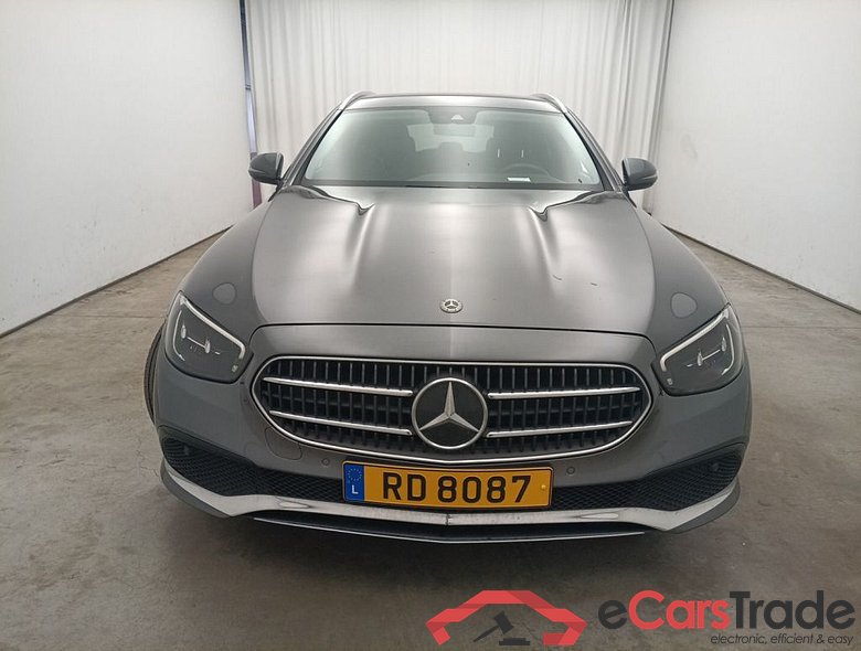 MERCEDES CLASSE E BREAK DIESEL (S213) E 200 d 160 Business Solution (EU6d-TEMP) 5d Auto #1