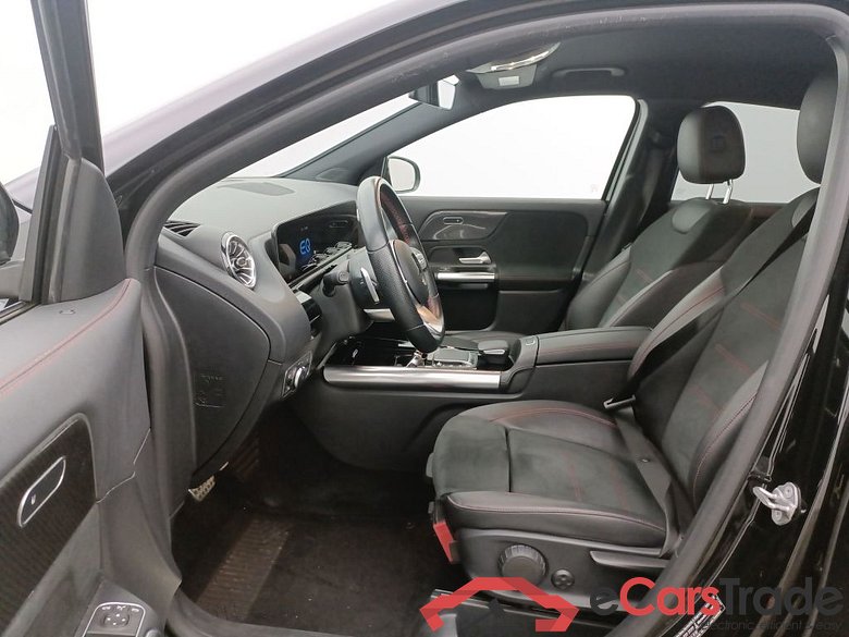 MERCEDES CLASSE GLA - 2020 GLA 250e 262 (160+102) Business Solution 5d Auto #6