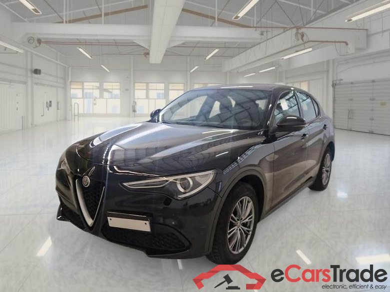 AlfaRomeo 62 ALFA ROMEO STELVIO / 2017 / 5P / SUV 2.2 TURBO DIESEL 190CV BUSINESS AT8 Q4 #1