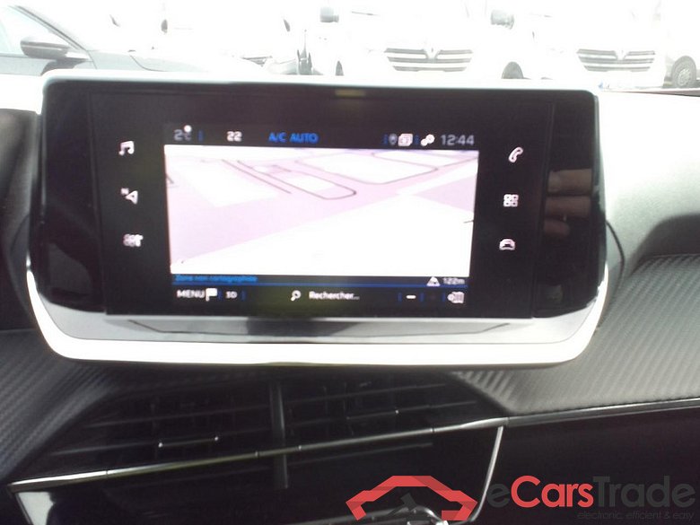 Peugeot 2008 1.2 PureTech Allure Aut. LED Navi 1/2 Leather KeylessGo Camera Klima PDC ... #4