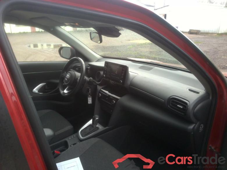 YARIS CROSS HY 116H MY 22 RSK #6