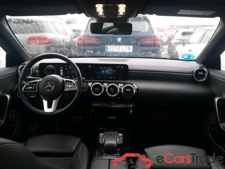Mercedes CLA 250 e Clase CLA CLA 250 e (118.386) 1.3 220CV AT8 E6d #3