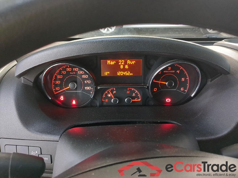 Fiat 3.5 L 2.3 Multijet 130 Pack Pro Nav FIAT Ducato SC VU 2p Châssis cabine 3.5 L 2.3 Multijet 130 Pack Pro Nav #6