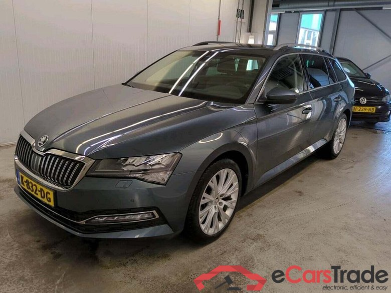 SKODA Superb Combi 1.5 TSI Business Ed. #1