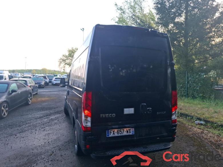 Iveco 2.3 35S16 V11 H2 3520 IVECO Daily / 2019 / 4P / Fourgon tôlé 2.3 35S16 V11 H2 3520 #2