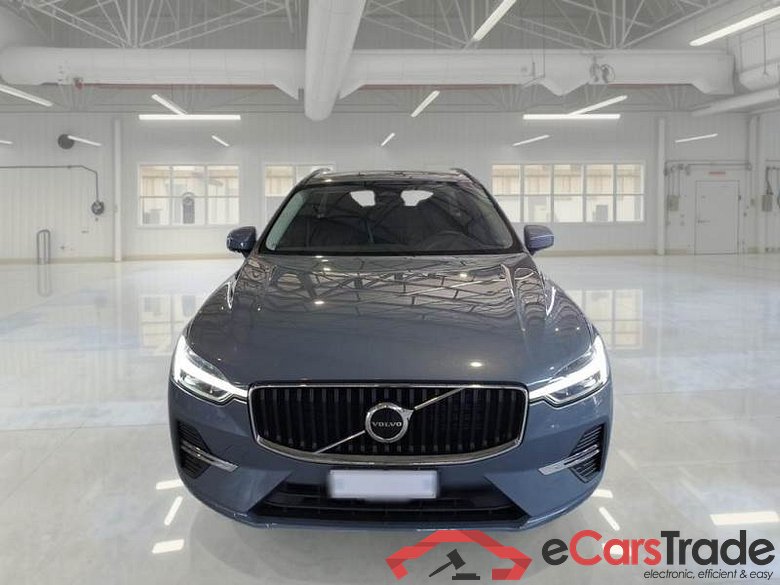 Volvo 3 VOLVO XC60 / 2021 / 5P / SUV B4 D AWD AUTOMATICO MOMENTUM #6