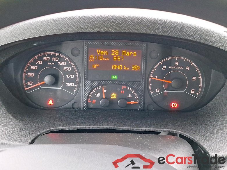 Citroen 30 L1H1 BlueHDi 140 S&S BVM6 Club CITROEN Jumper / 2014 / 4P / Fourgon tôlé 30 L1H1 BlueHDi 140 S&S BVM6 Club #6