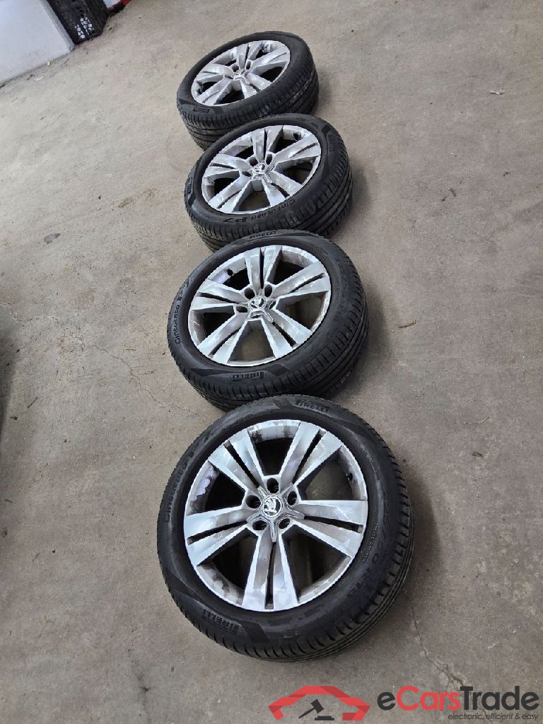 Skoda Karoq ´17 Karoq Style 4x4 2.0 TDI 110KW AT7 E6d #5