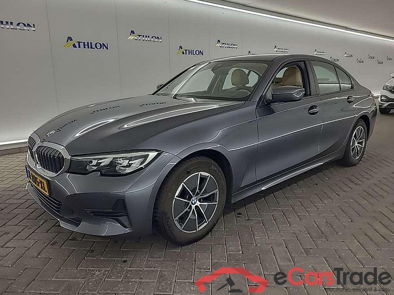 BMW 3 Serie Sedan 318i 4D 115kW #1