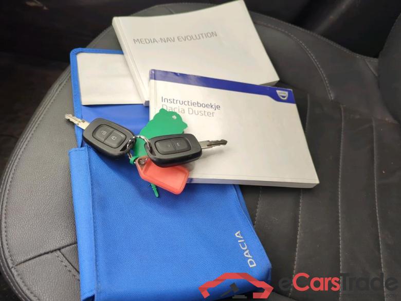 Dacia Duster 10-17 Dacia Duster dCi 110 4x4 Prestige Stop&Start 5d #4