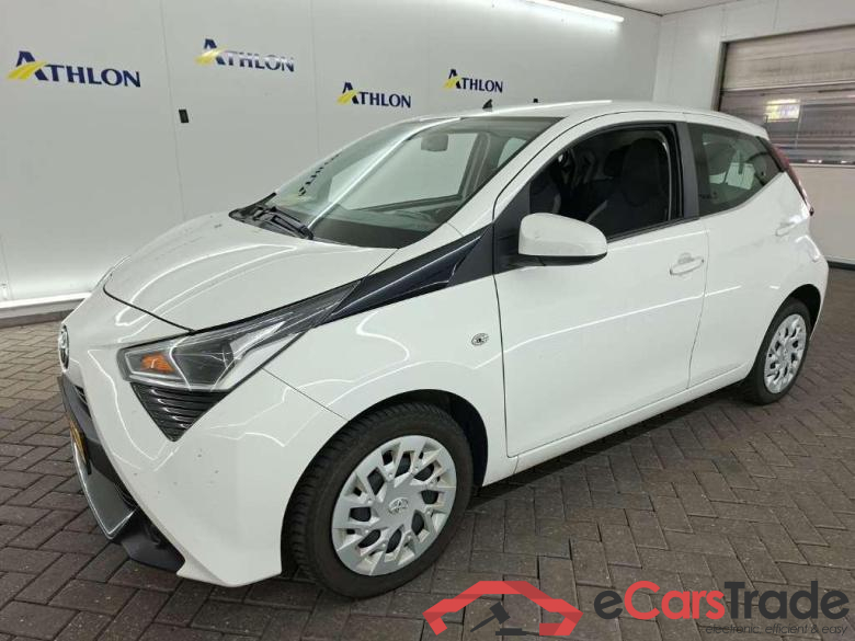 TOYOTA Aygo 1.0 VVT-i x-play 5D 53kW