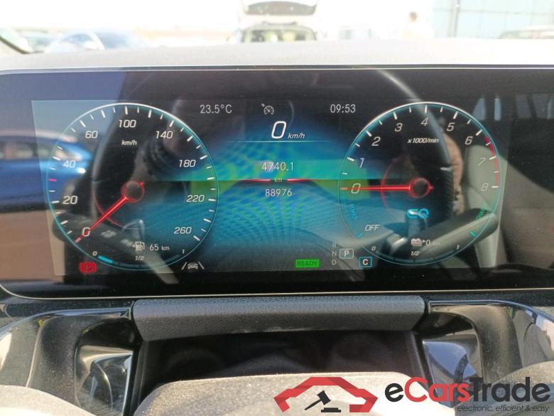 Mercedes GLA 250 e Clase GLA GLA 250 e (247.786)AMG 1.3 AMG Line 220CV AT8 E6d #4