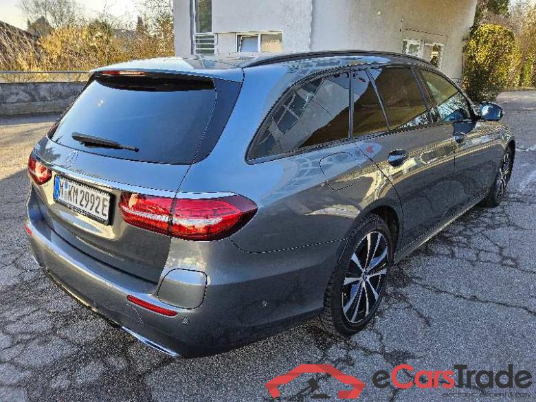 Mercedes-Benz E -Klasse T-Modell (BM 213)(06.2016->) DE - Kb5 E 300 e EU6d, T e AMG Line (EURO 6d), (Facelift) 2020 - 2023 #3