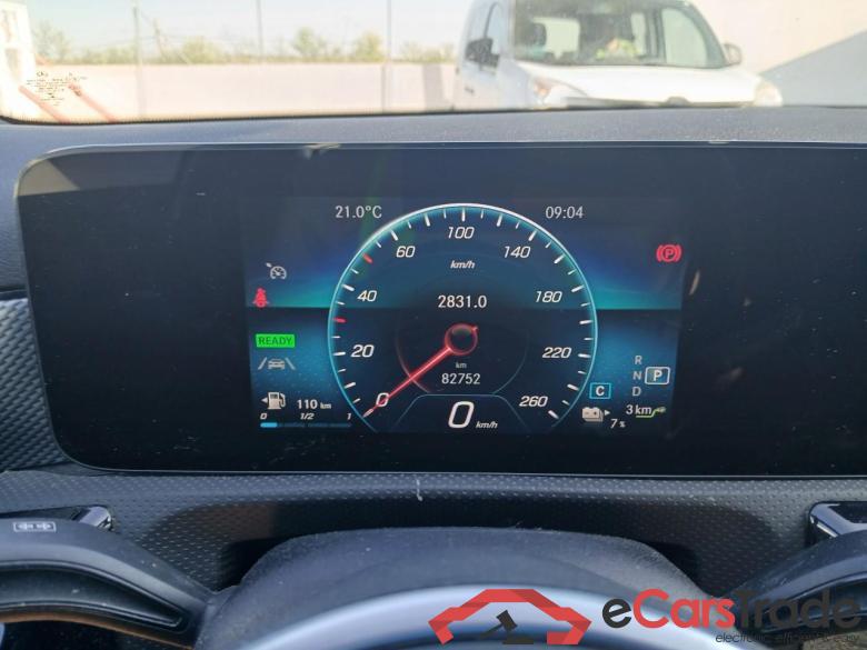 Mercedes Sedán A 250 e Clase A A 250 e (177.186) 1.3 215CV AT8 E6d #4