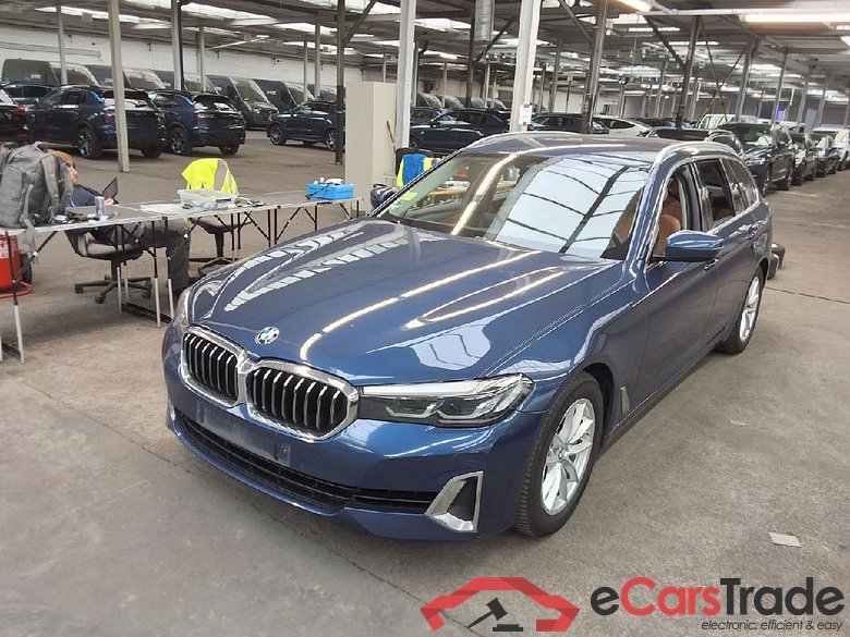 BMW 5-Serie Touring ´16 Baureihe 5 Touring 530 d Luxury Line 3.0 210KW AT8 E6d #1